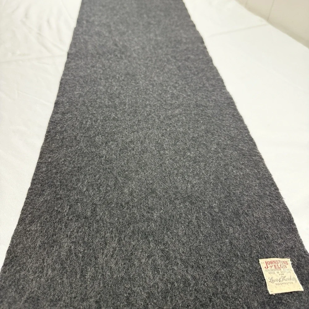 Vintage Johnstons of Elgin Scotland Cashmere Wool Scarf Lewis & Thomas Saltz